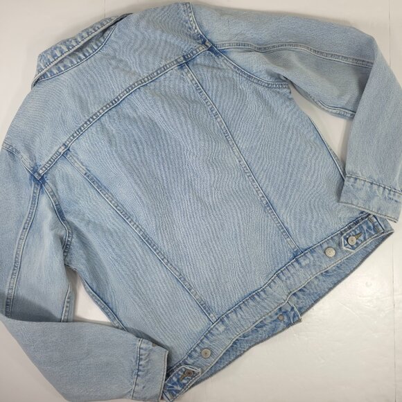 NWT $109 LUCKY BRAND BLUE DENIM JACKET WOMEN'S SIZE LARGE LIGHT WASH POCKETS NEW - Picture 2 of 16